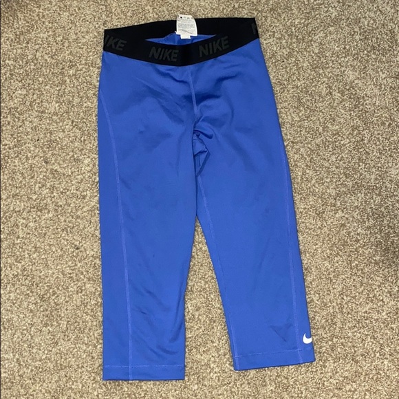 Blue Nike Drifit Cropped Workout Leggings